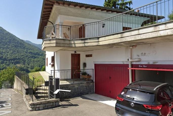 Property building, Parking