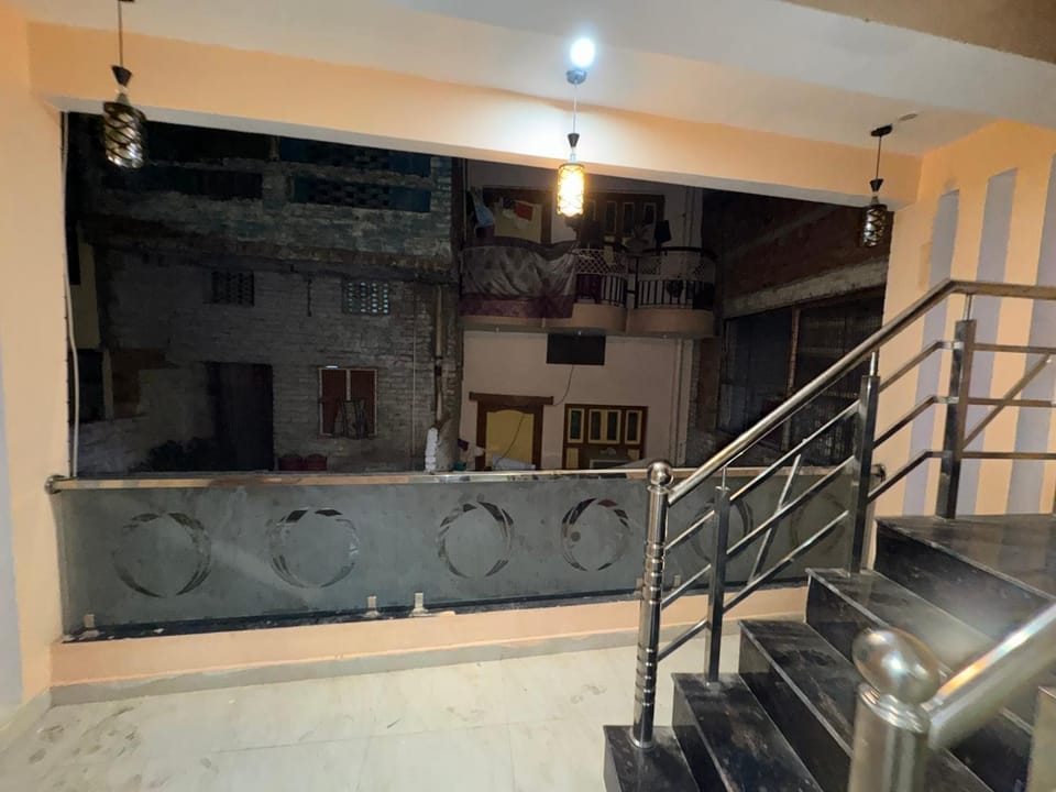 Magic vedant niwas homestay Vacation rental in Uttar Pradesh