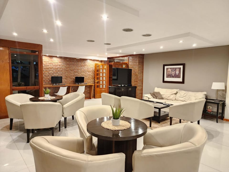 TV and multimedia, Living room, Entertainment