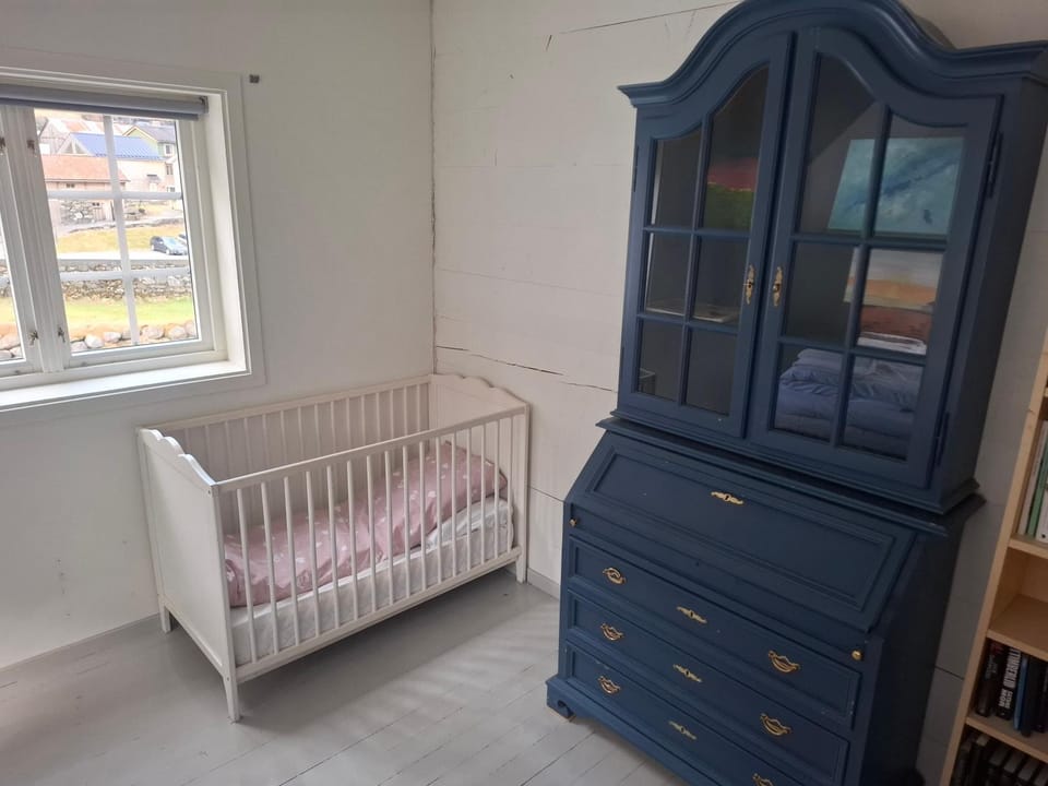 cot