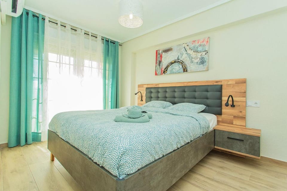 007 Luxury Sea Views Alicante-Holiday Apartment in Torre La Mata