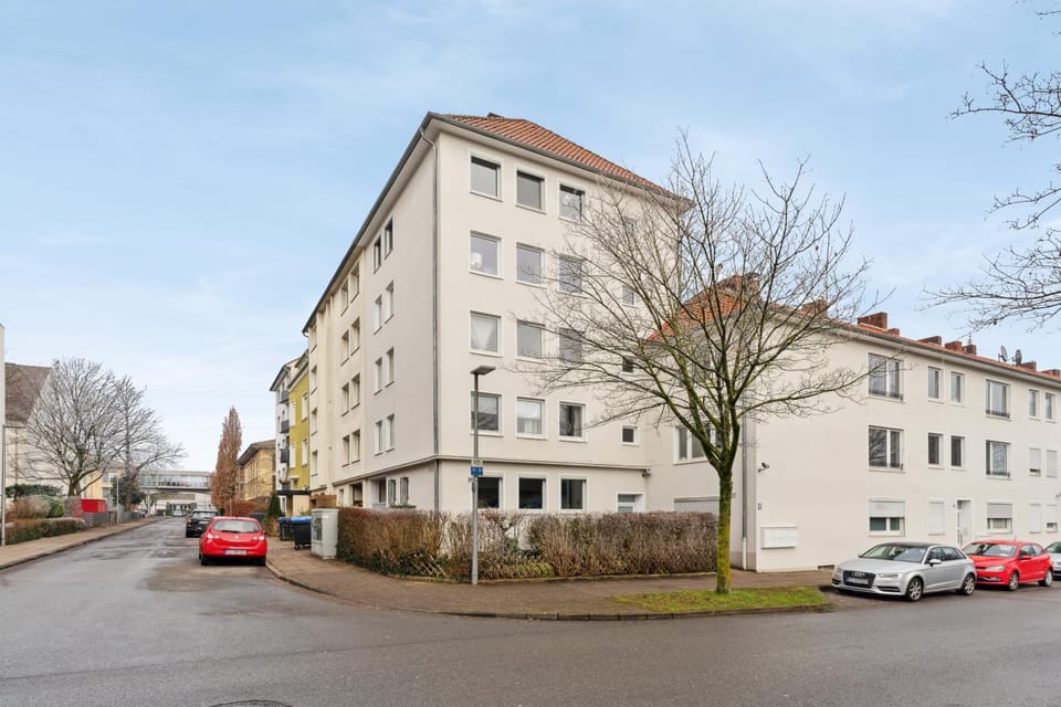 Property building, Neighbourhood, Street view, Parking