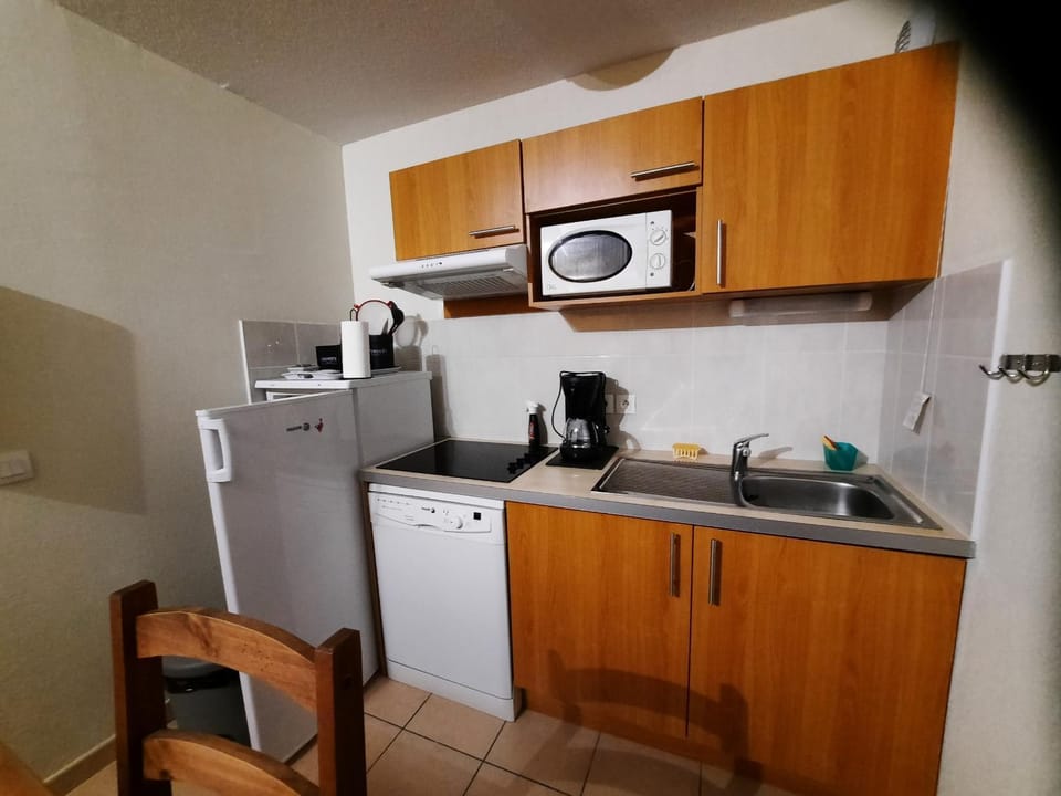 appart 4 pers ,petite terrasse, jardinet Apartment in Luz-Saint-Sauveur