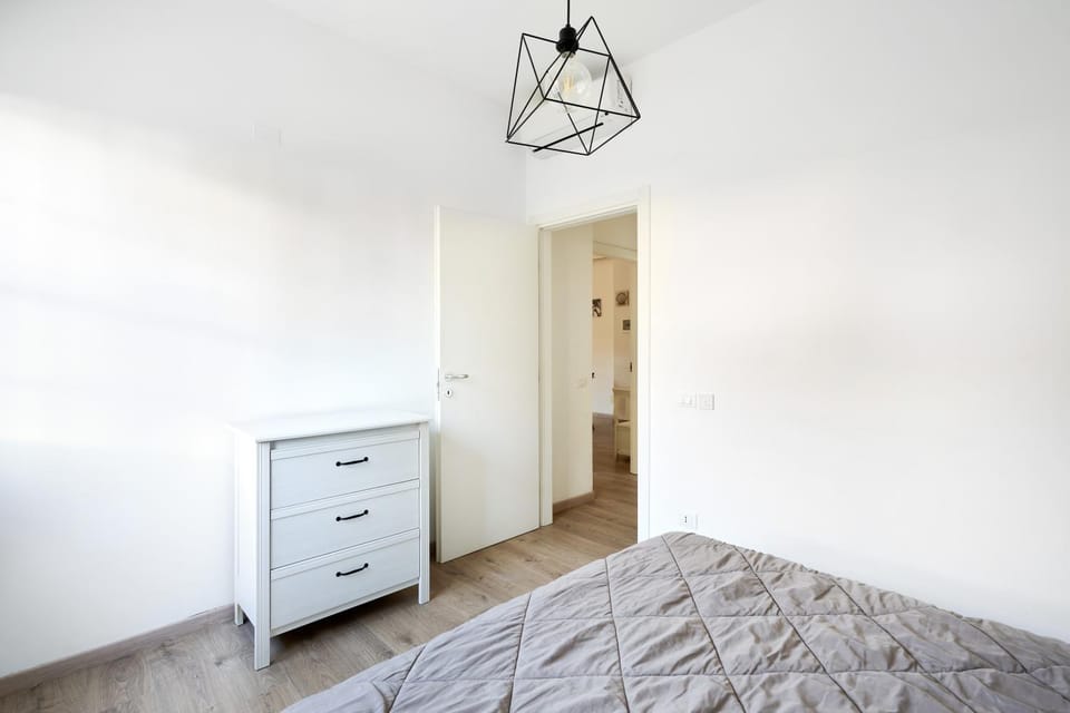 Bed, Photo of the whole room, Bedroom, wardrobe