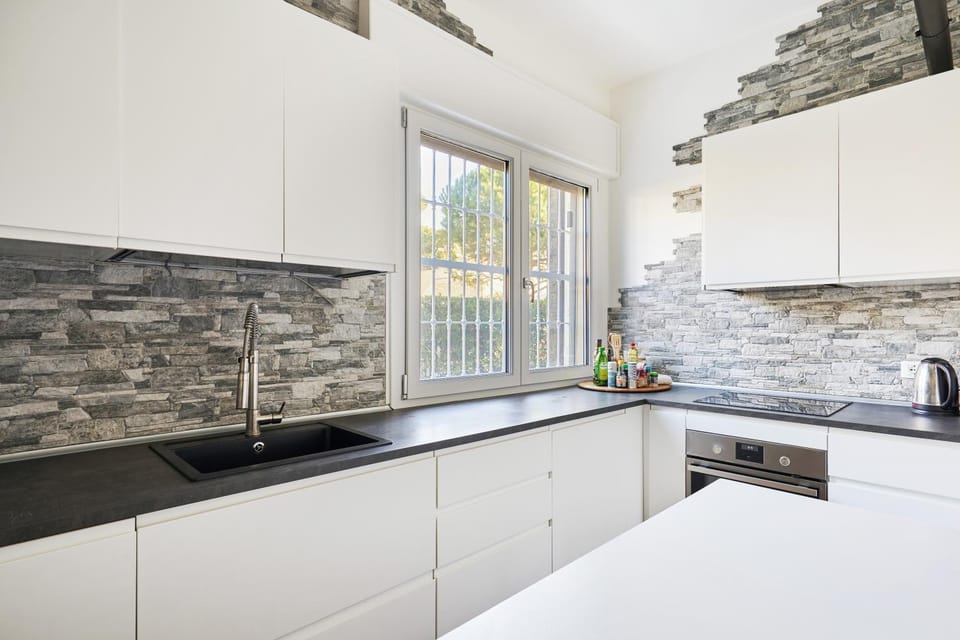 Kitchen or kitchenette, stove