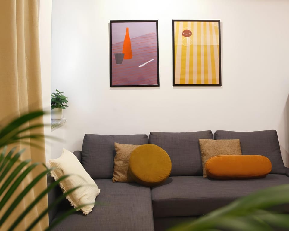 Day, Dining area, furniture