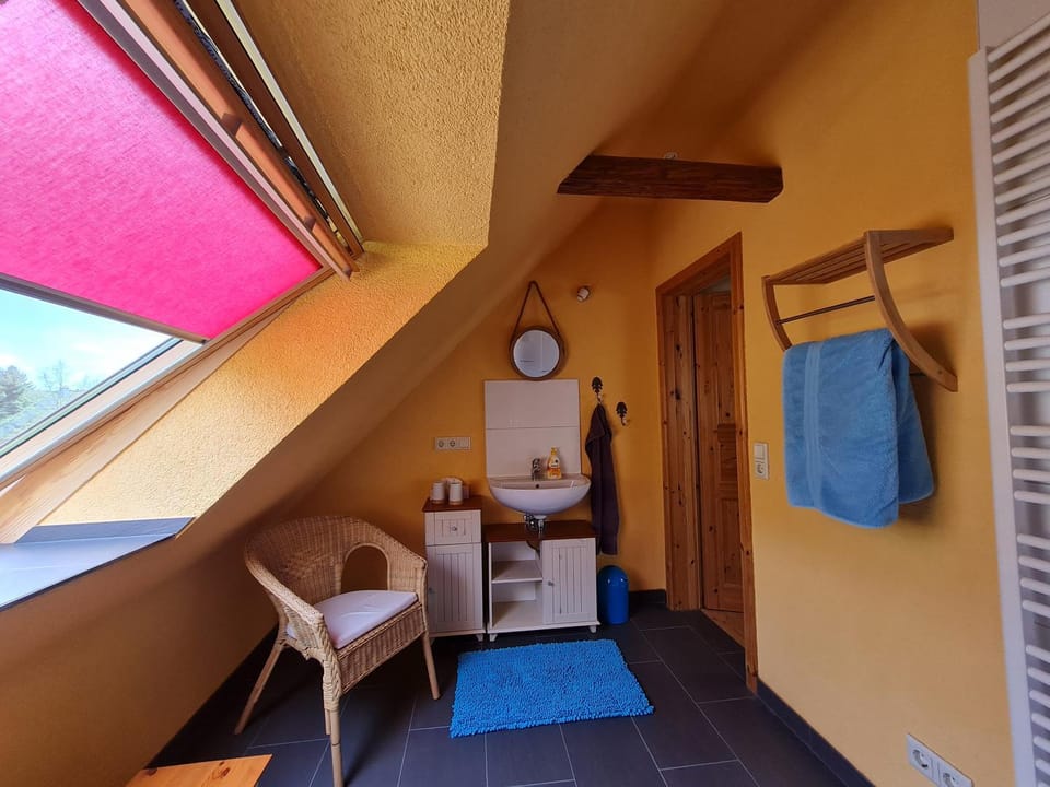 Bathroom, towels