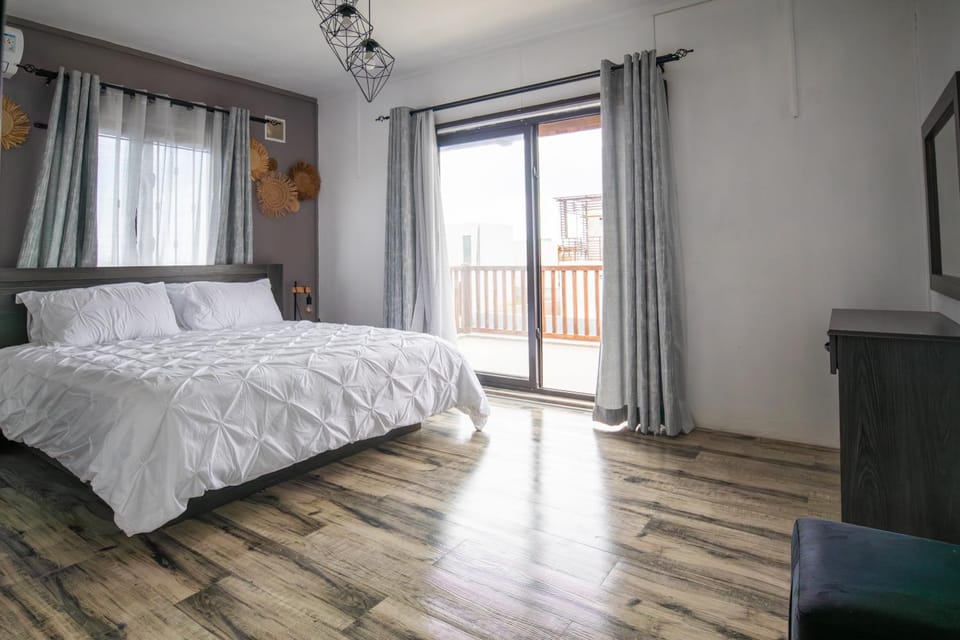 Bed, Bathroom, Bedroom, wardrobe