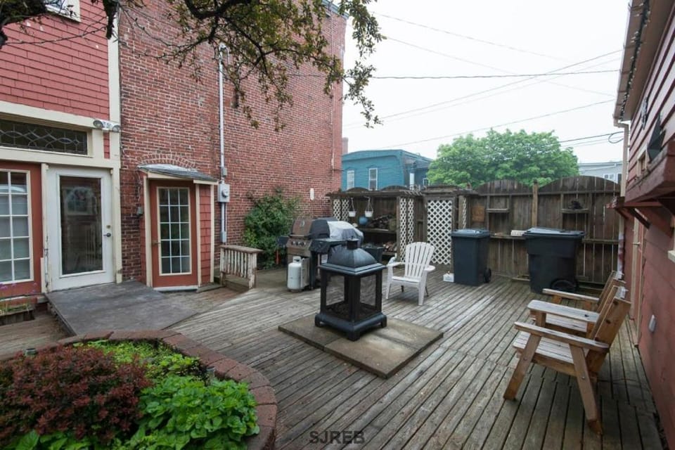 A Tanners Home Inn Bed and Breakfast Bed and Breakfast in Saint John