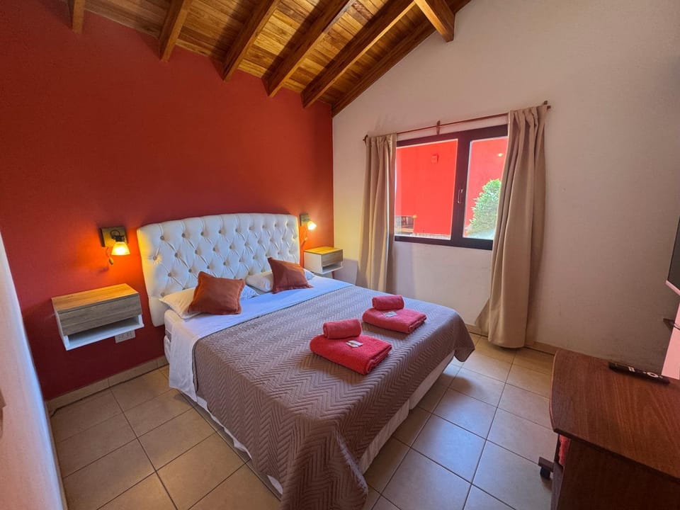 Cabaña La Pinta House in Santa Teresita