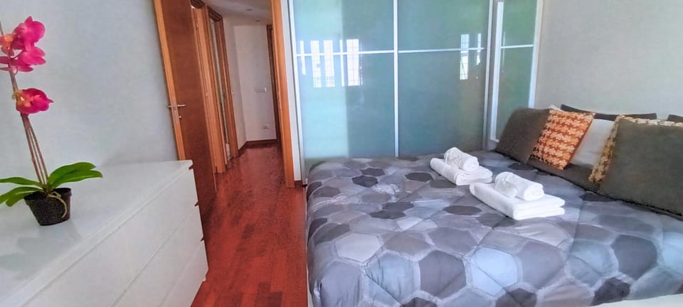 Bedroom, wardrobe