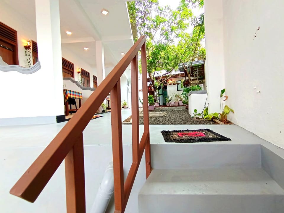 Ramesh Guesthouse Bed and Breakfast in Mirissa