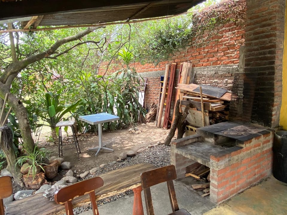 BBQ facilities, Dining area