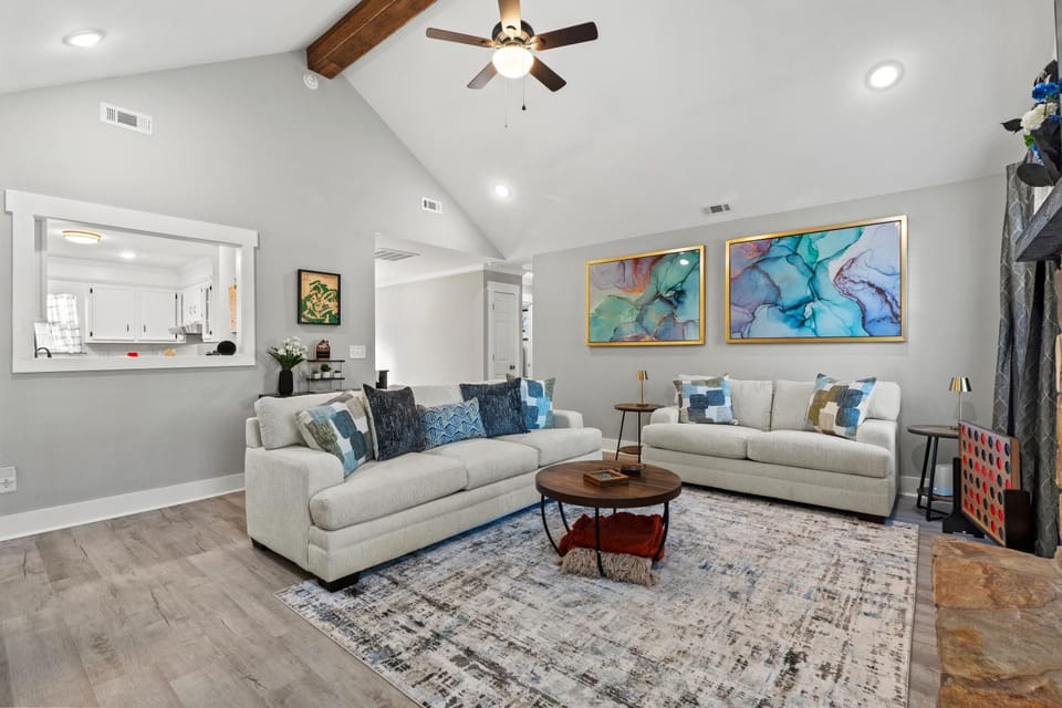 TV and multimedia, Living room, Seating area