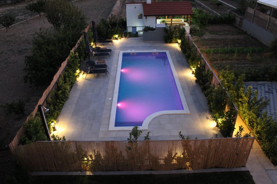 Bird's eye view, BBQ facilities, Garden, Swimming pool