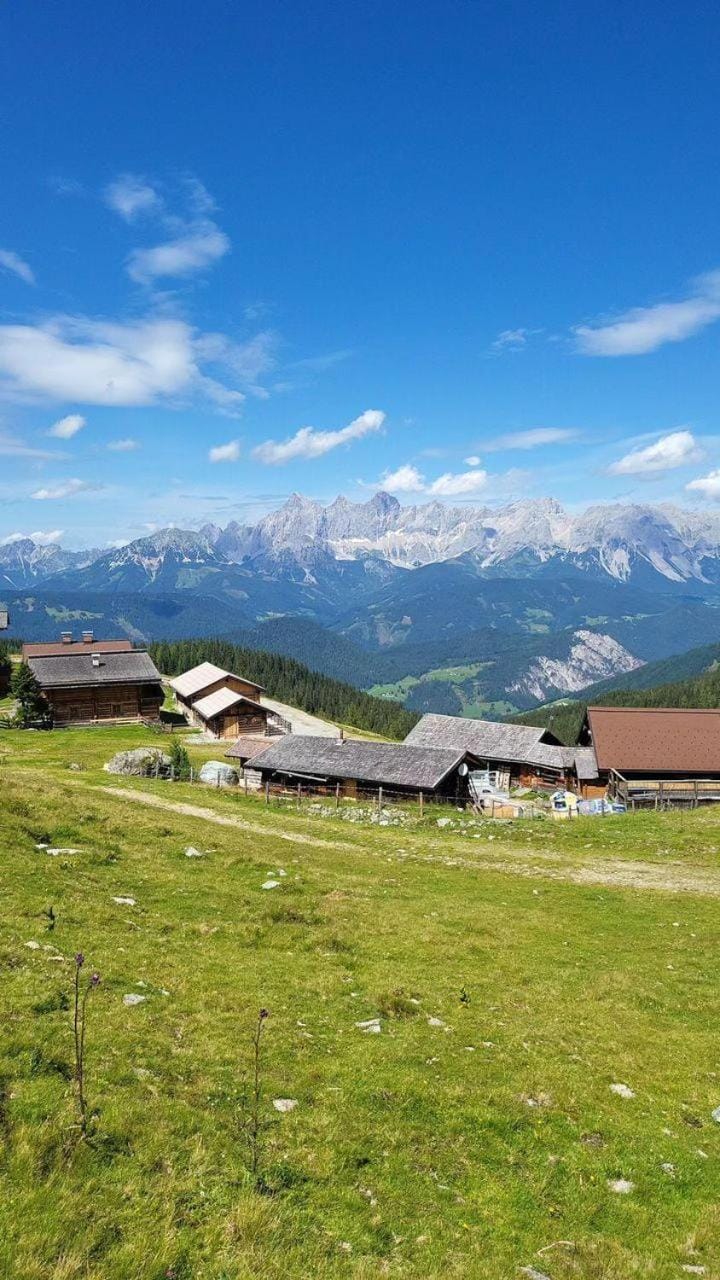 Property building, Spring, Day, Natural landscape, Summer, Hiking, Hiking