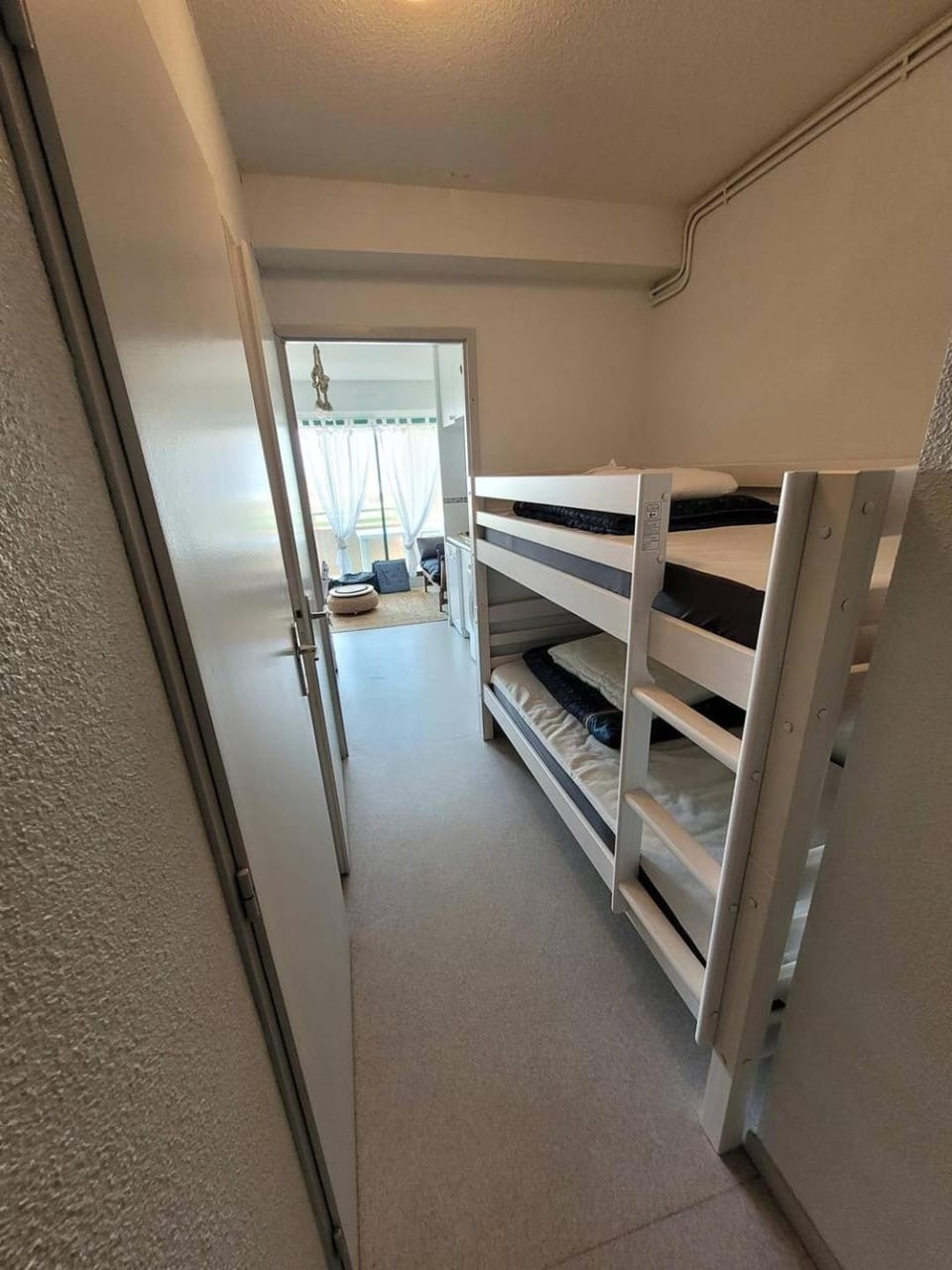 Bed, bunk bed