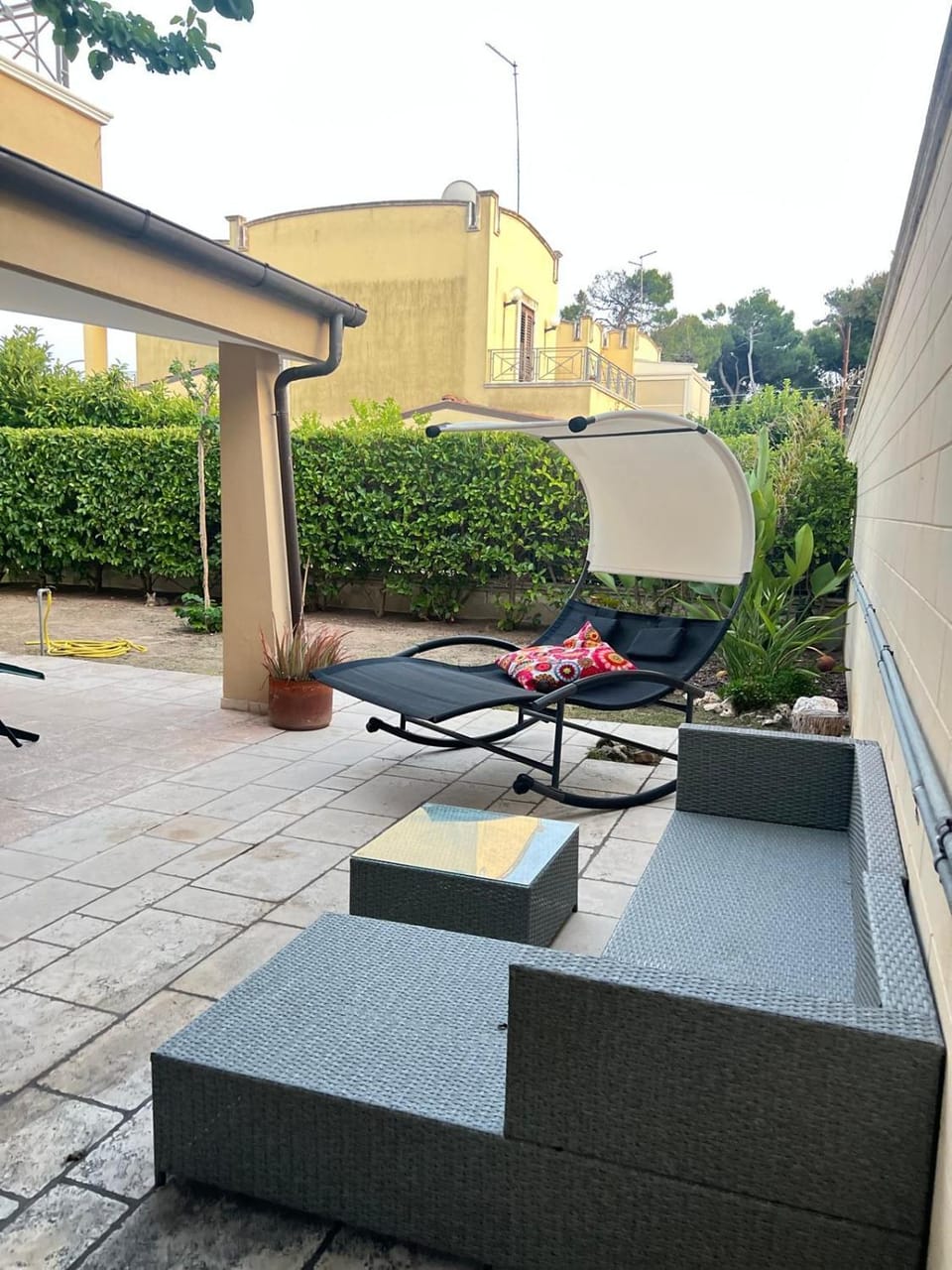 Patio, Day, Garden, View (from property/room), Balcony/Terrace, Living room, Seating area, Garden view