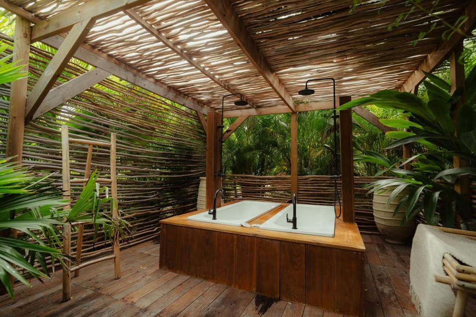 Natural landscape, Bathroom