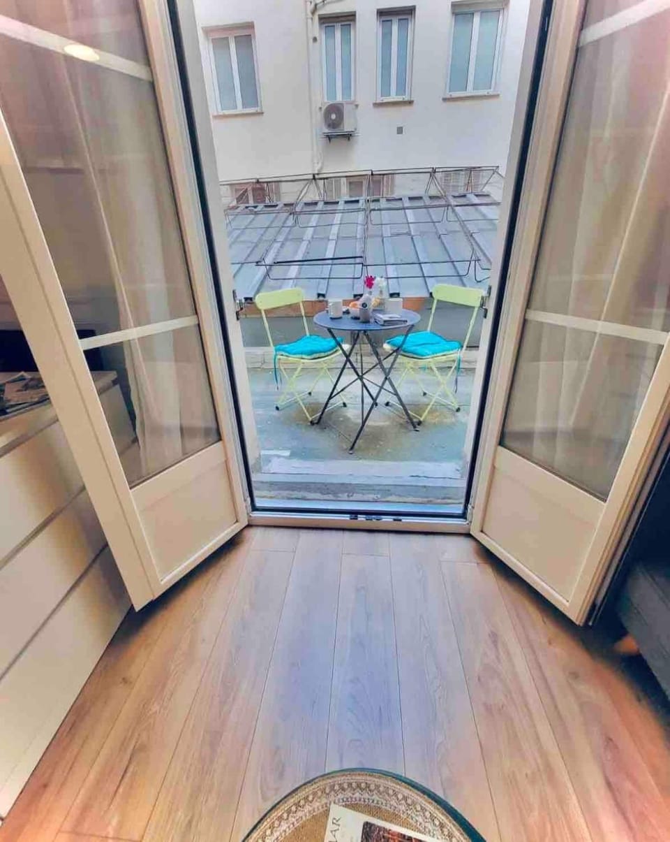 Patio, Day, View (from property/room), Balcony/Terrace