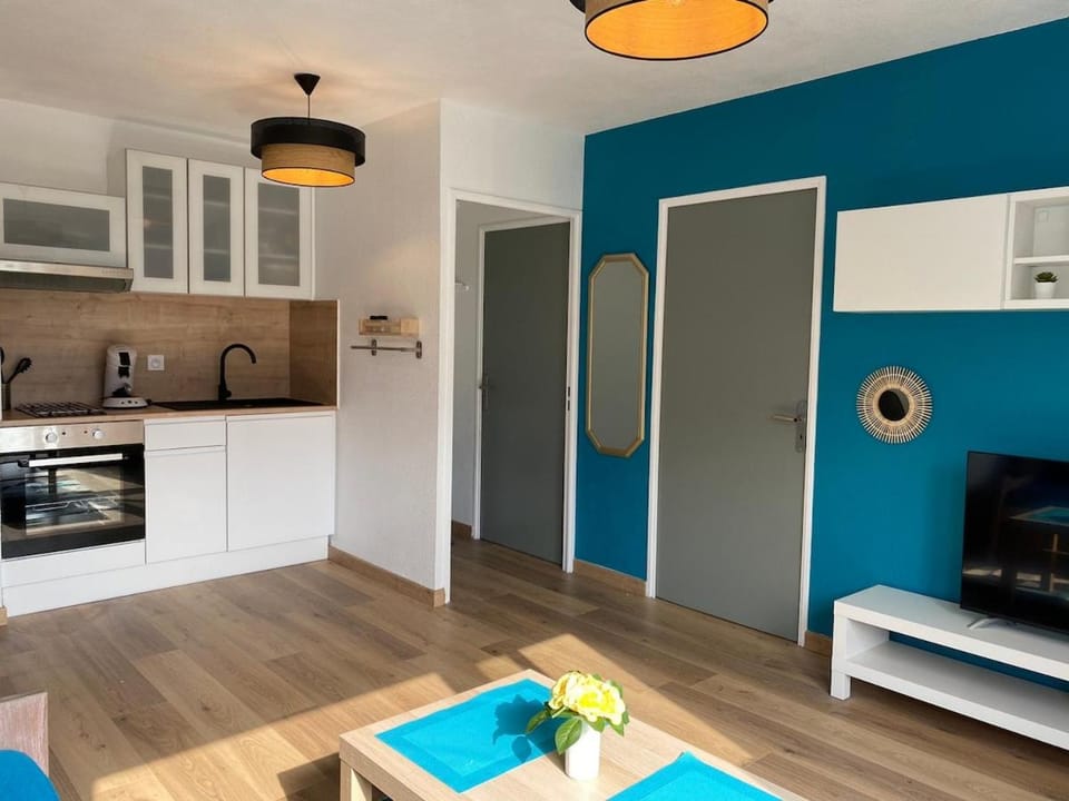 Bel appartement côté Port avec Piscine & Tennis proche Plage Apartment in Saint-Cyprien