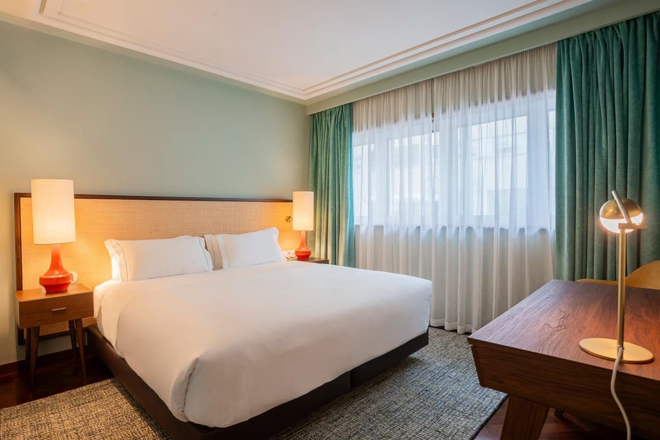 Bed, Photo of the whole room, Decorative detail