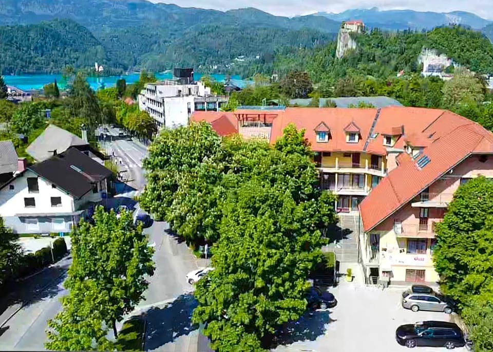 Property building, City view, Parking