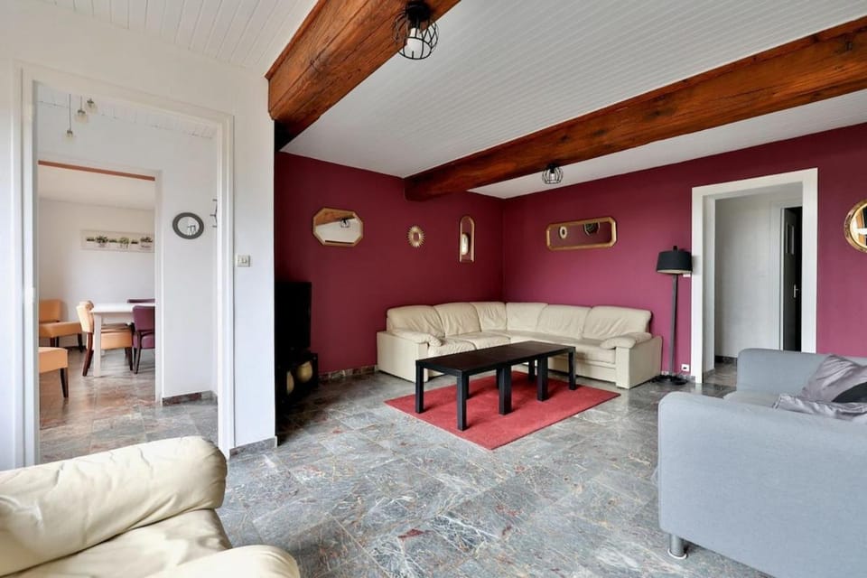 Gîte Les Sabots d 'Hélène House in Auvergne-Rhône-Alpes