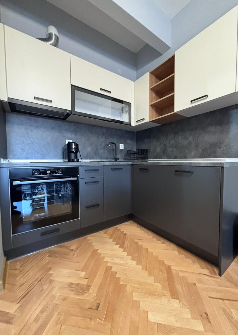Боко 16-18 Apartment in Sofia
