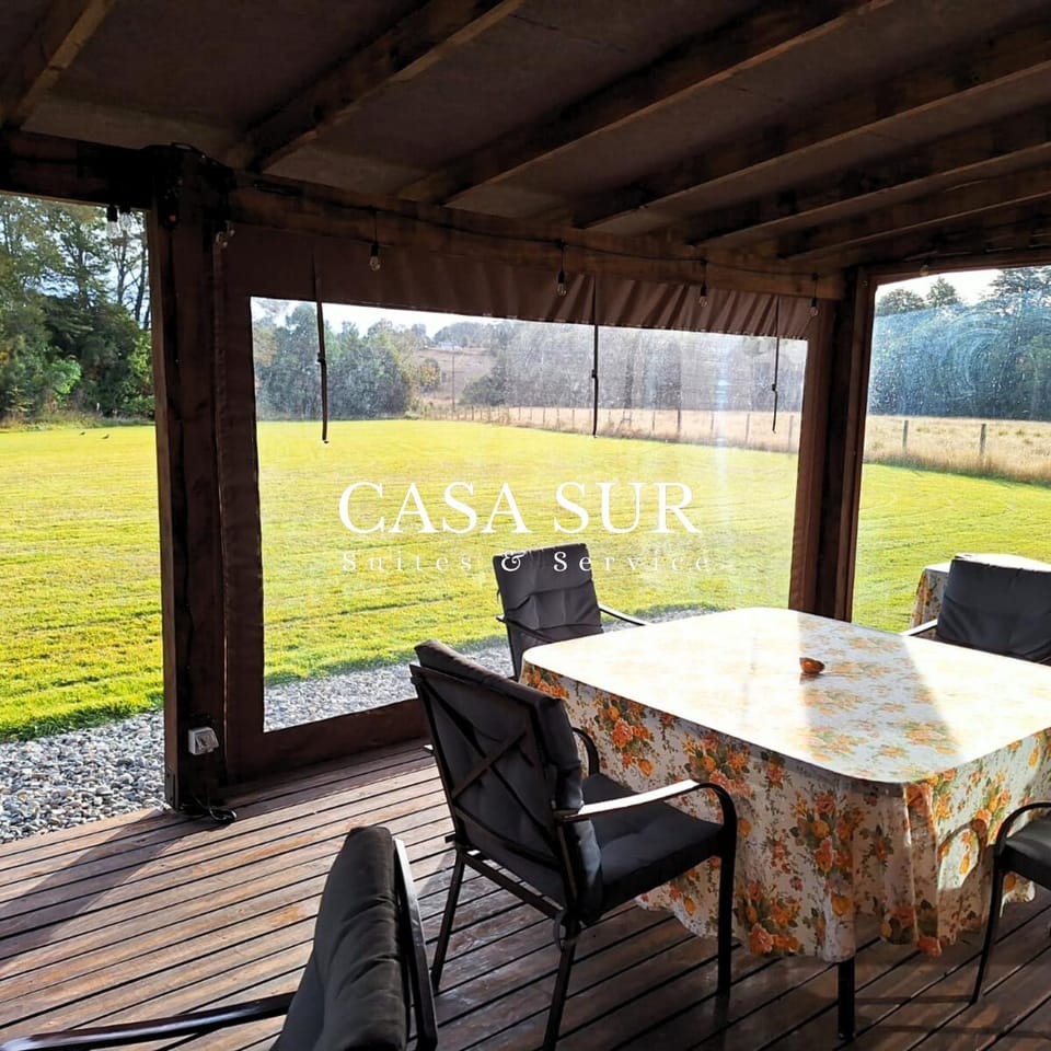 Natural landscape, Balcony/Terrace, Dining area, Garden view