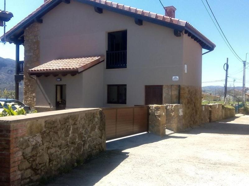 Casa Rural en Cezosu, Nava House in Asturias