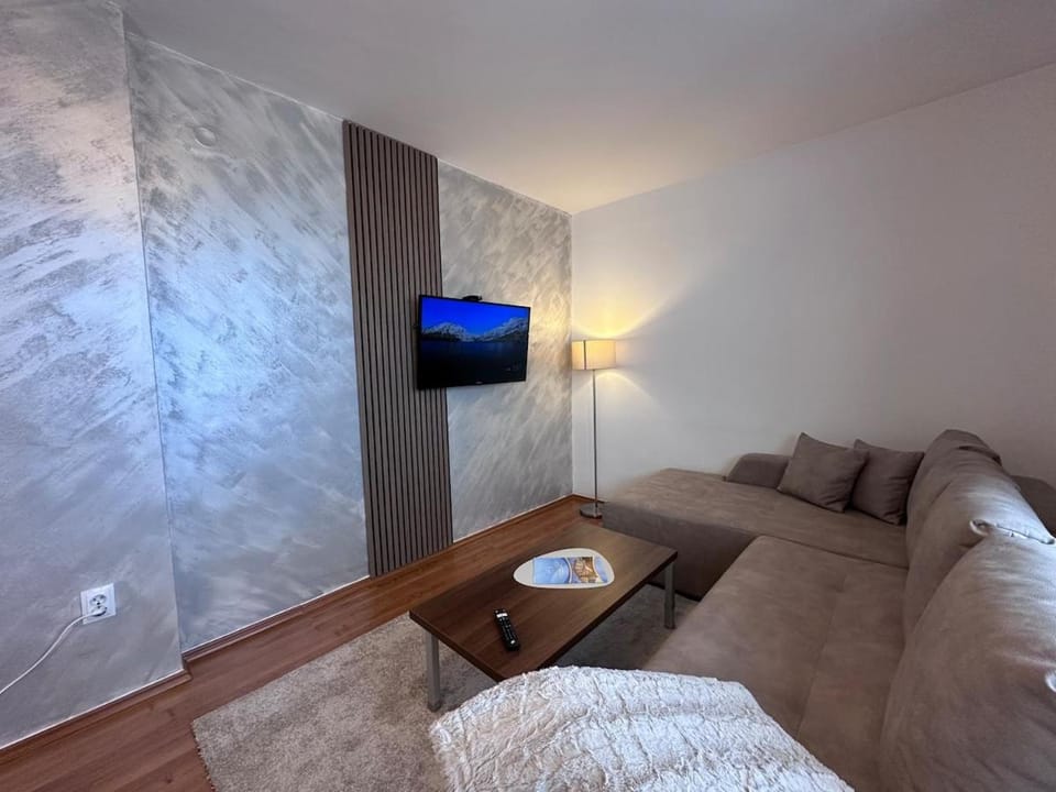 Host2U Belvedere Apartment - Ski in - out - FREE Parking Apartment in Bansko