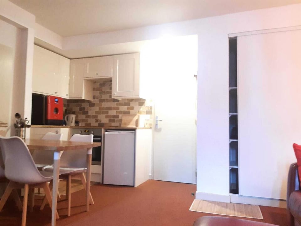 oven, kitchen