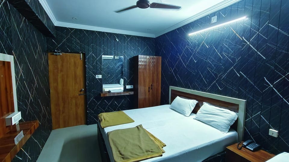 Hotel Govindh Heights Nature lodge in Tirupati