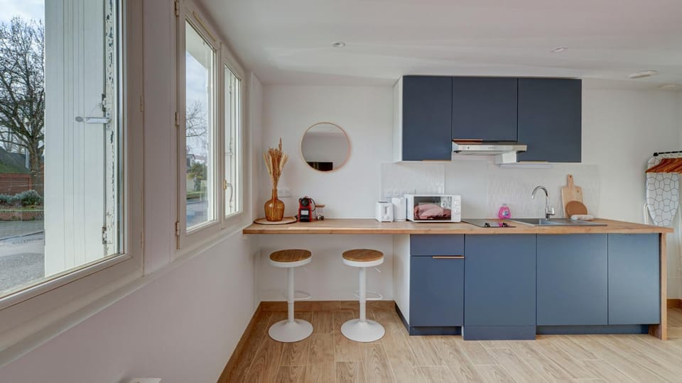 Kitchen or kitchenette, stove