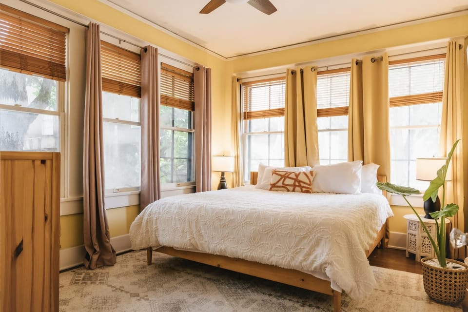 Bed, Bedroom