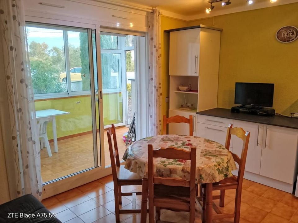 Balcony/Terrace, Dining area