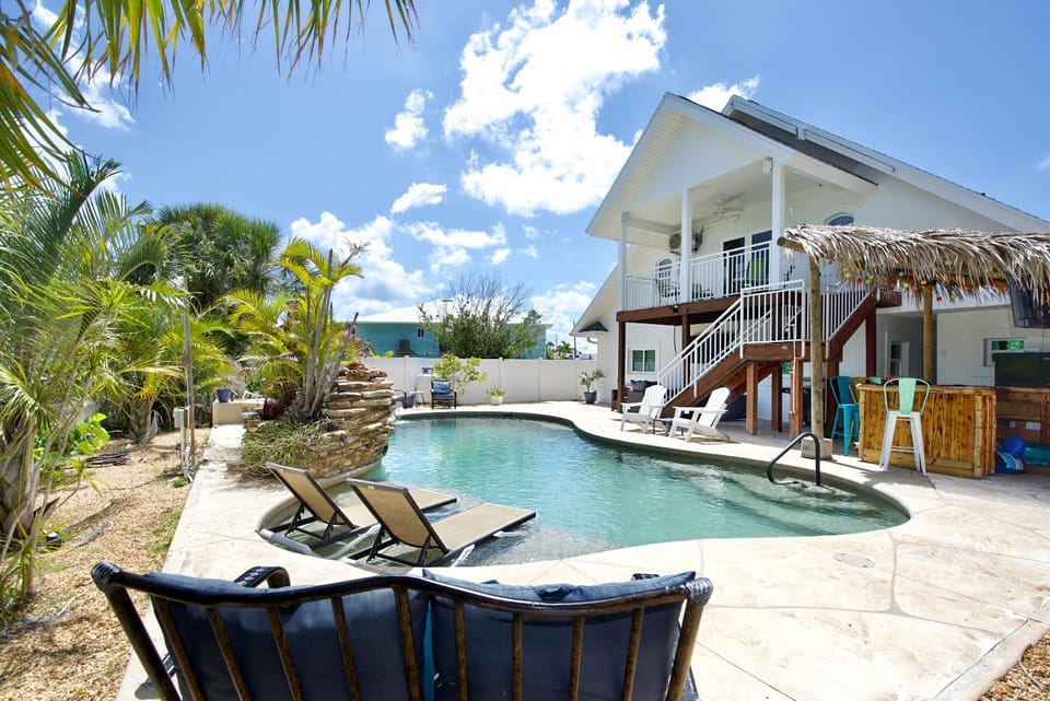 Hawkaritaville by Sun Palace Vacations House in Estero Island