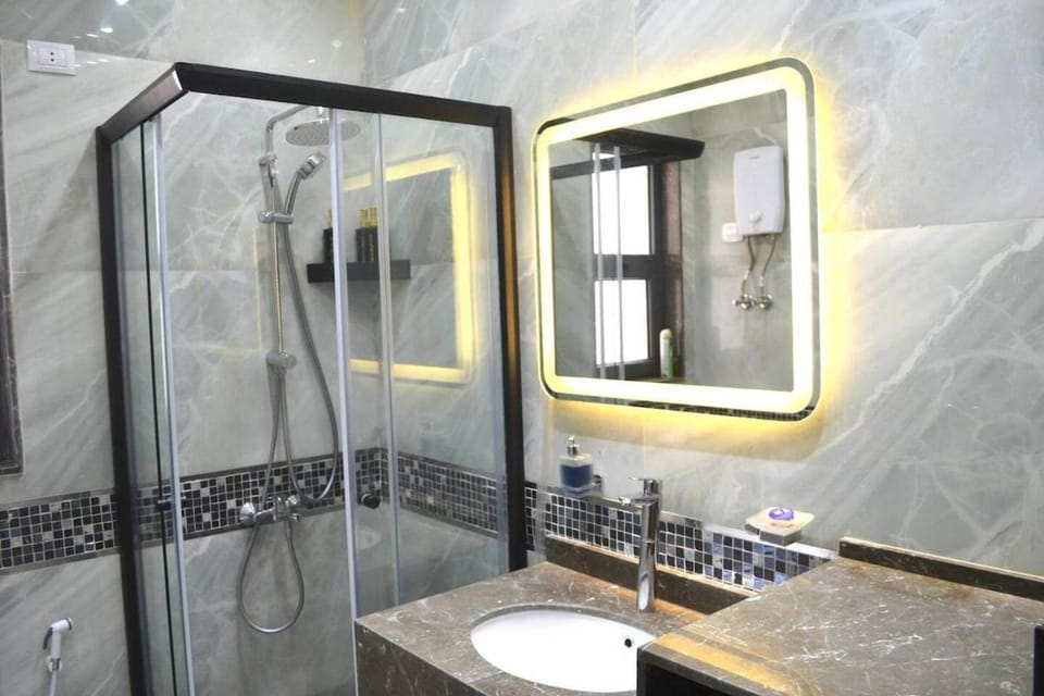 Lake View Residence 2BR Apt- Families Only Apartment in New Cairo City