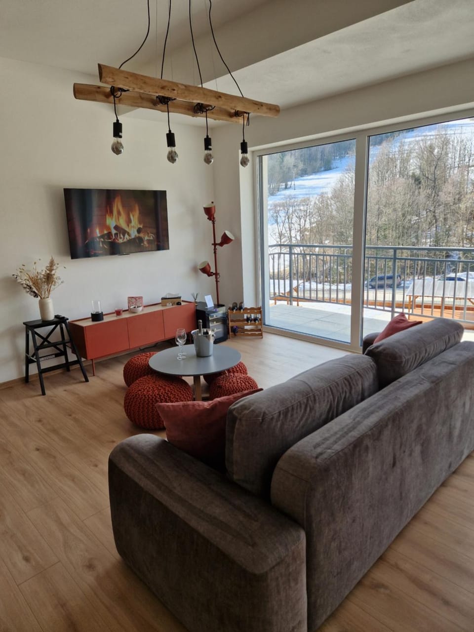 Living room, Photo of the whole room, Seating area