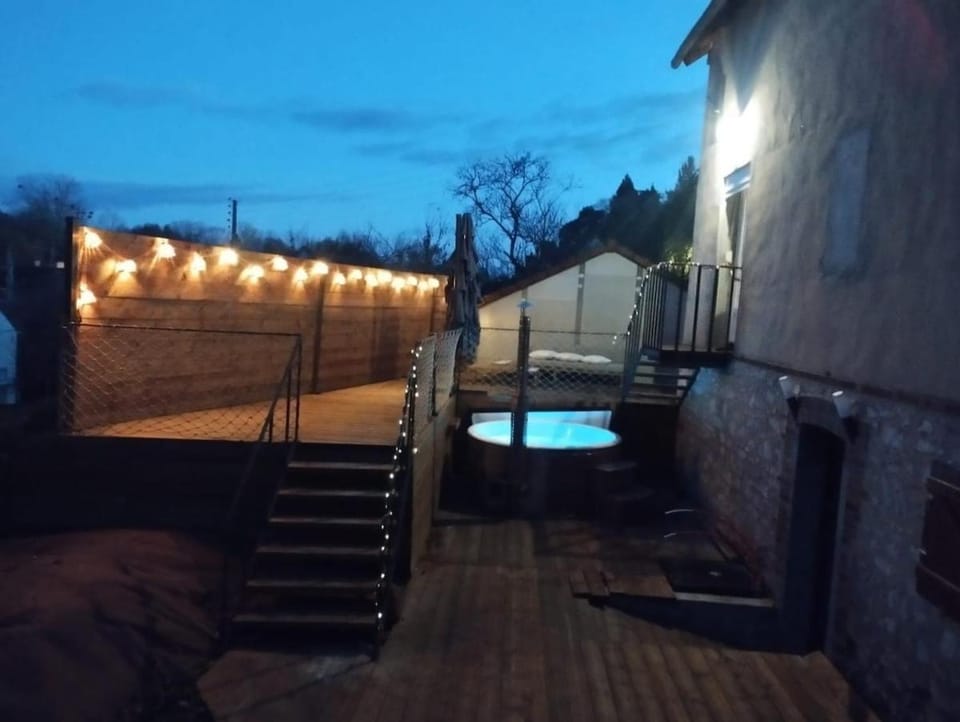 Maison bien-être avec bain nordique et sauna House in Centre-Val de Loire
