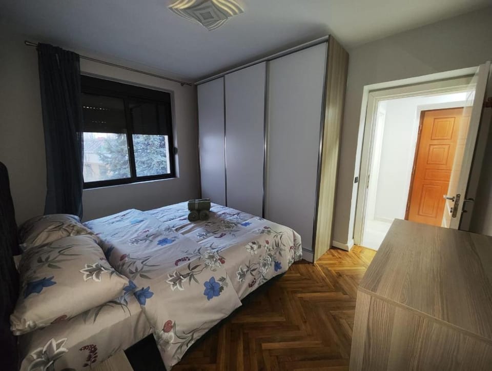 Bed, Bedroom, wardrobe