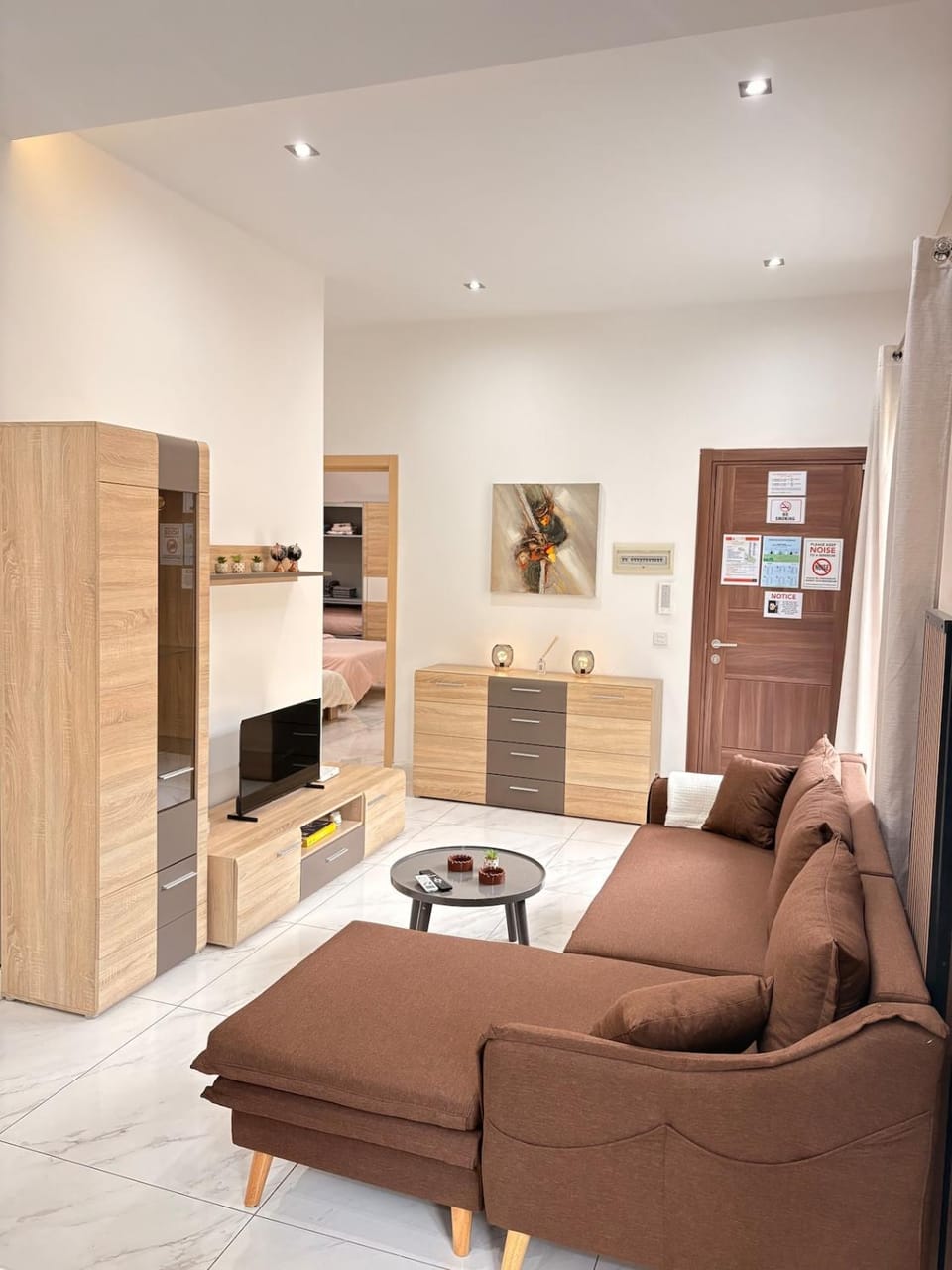 TV and multimedia, Living room, Seating area