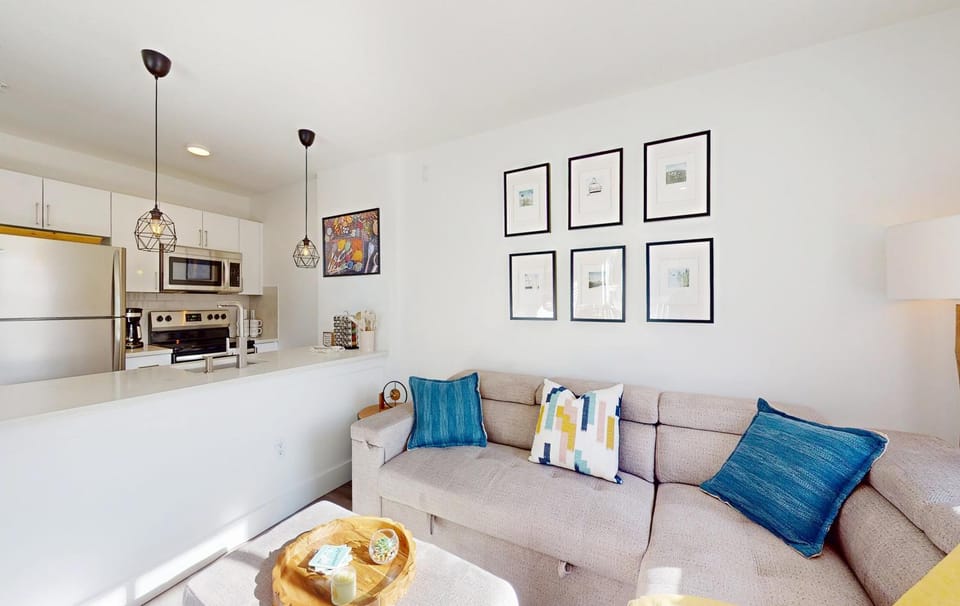 Kitchen or kitchenette, Living room, Seating area