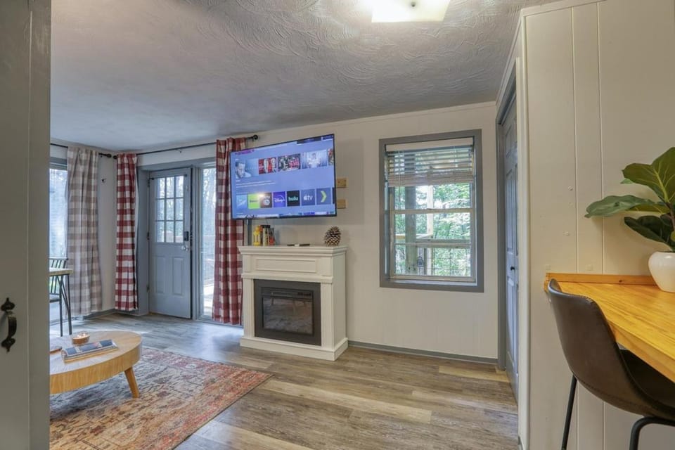 TV and multimedia, fireplace