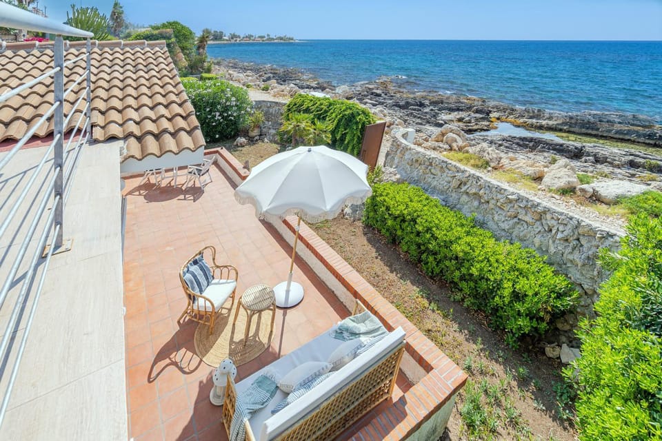 Property building, View (from property/room), Balcony/Terrace