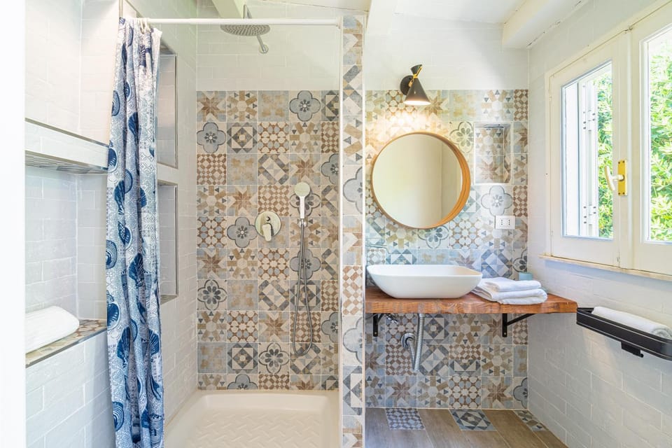 Shower, Bathroom, towels