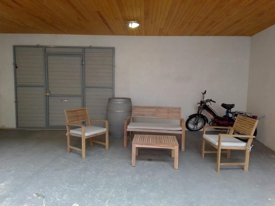 Balcony/Terrace, Inner courtyard view