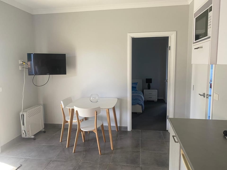 TV and multimedia, Dining area