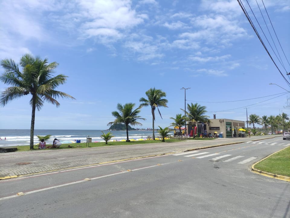 Quarto na Praia Central de Guaratuba Apartment in Guaratuba